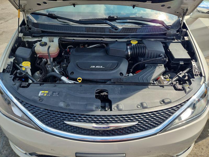 Продажа на аукционе авто 2017 Chrysler Pacifica, vin: 2C4RC1GG6HR553857, номер лота: 60306626