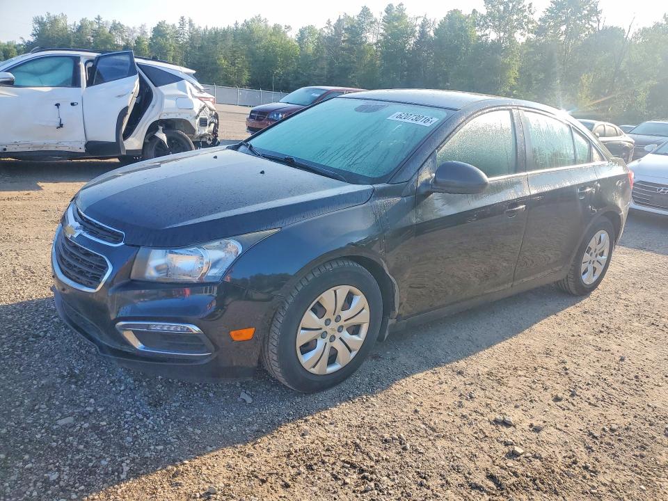 62073016 :رقم المزاد ، 1G1PC5SB1F7221486 vin ، 2015 Chevrolet Cruze مزاد بيع