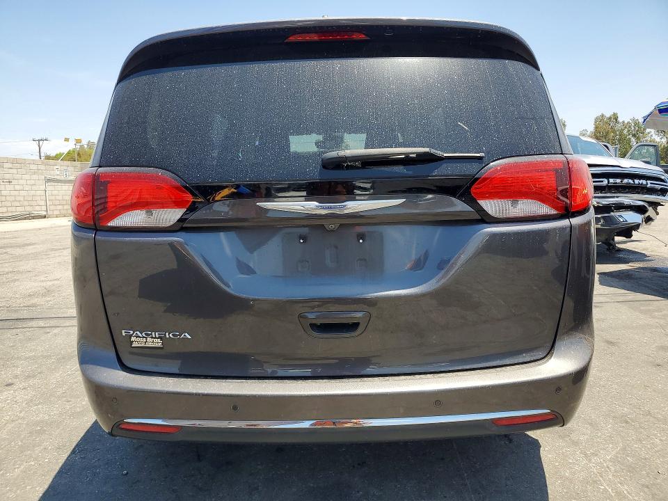 Продажа на аукционе авто 2018 Chrysler Pacifica, vin: 2C4RC1BG8JR112356, номер лота: 61443256