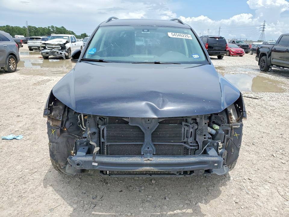 54546226 :رقم المزاد ، WVGAV7AX0HW510945 vin ، 2017 Volkswagen Tiguan مزاد بيع