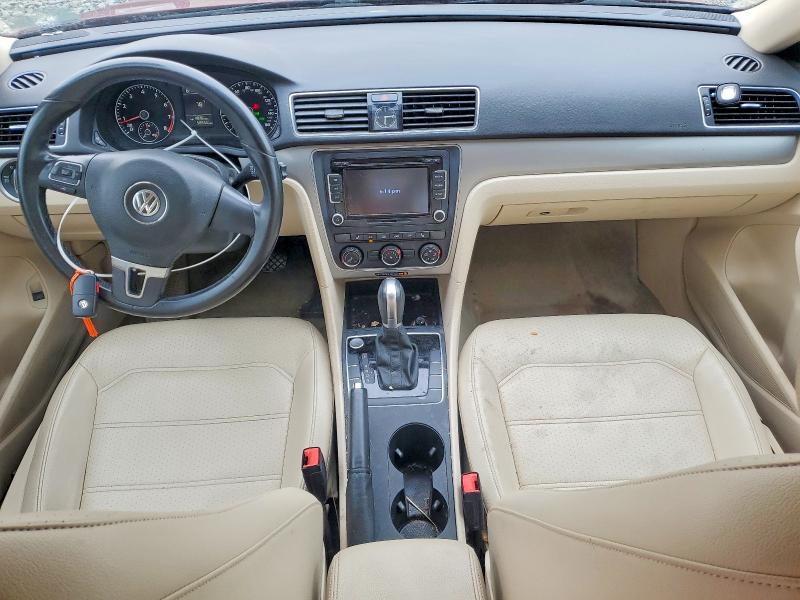 2015 Volkswagen Passat მანქანა იყიდება აუქციონზე, vin: 1VWAT7A31FC086744, აუქციონის ნომერი: 61302036