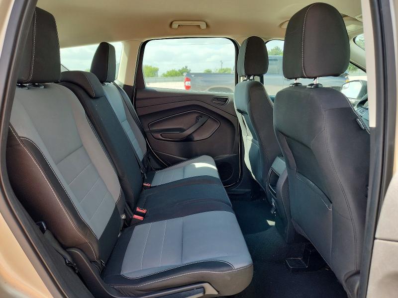 63007536 :رقم المزاد ، 1FMCU0F79HUE07921 vin ، 2017 Ford Escape مزاد بيع
