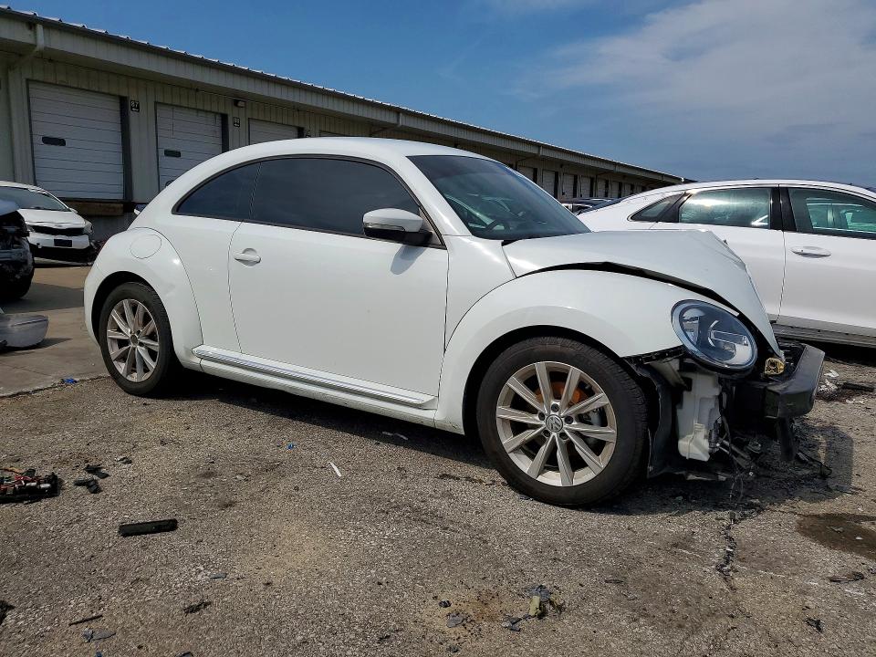 2018 Volkswagen Beetle მანქანა იყიდება აუქციონზე, vin: 3VWFD7AT4JM714189, აუქციონის ნომერი: 62108146