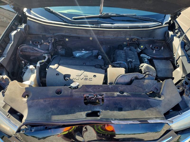 60082946 :رقم المزاد ، JA4AP3AW8JZ032772 vin ، 2018 Mitsubishi Outlander Sport مزاد بيع