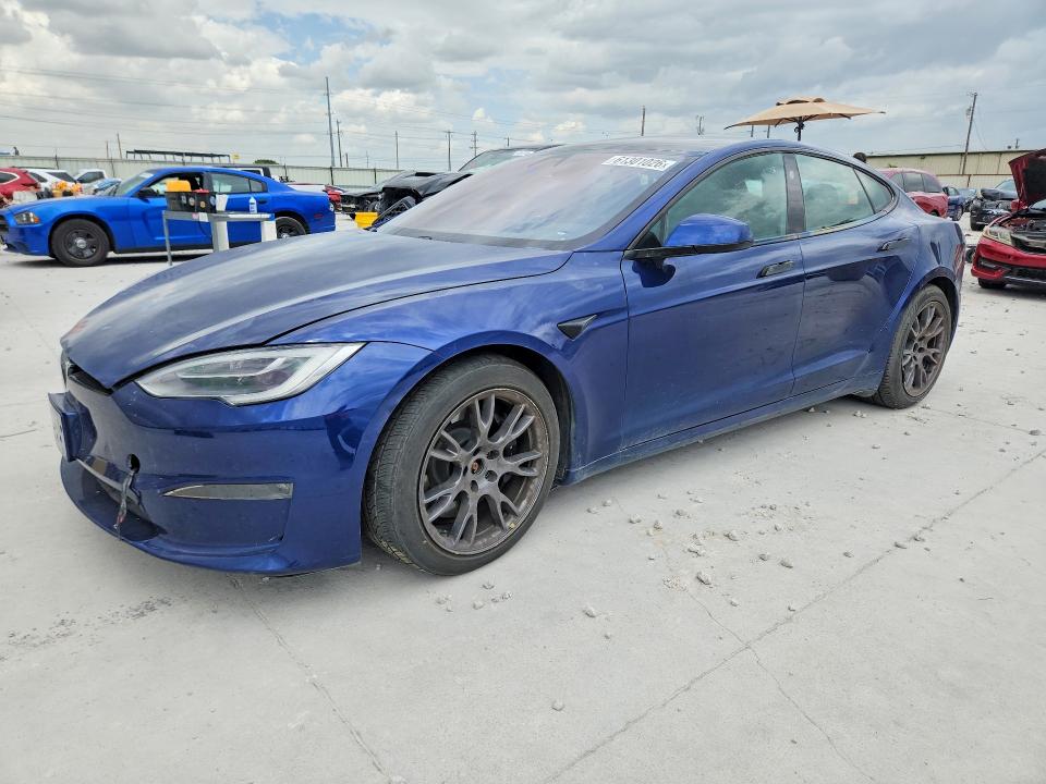 Продажа на аукционе авто 2022 Tesla Model S, vin: 5YJSA1E5XNF458752, номер лота: 61301026