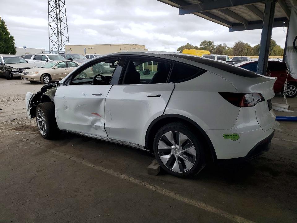 Продажа на аукционе авто 2023 Tesla Model  Y, vin: 7SAYGDEEXPF742575, номер лота: 59105136
