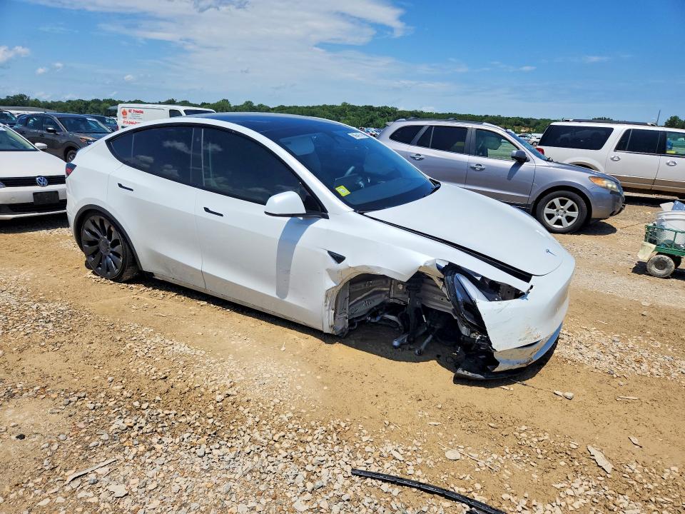 Продаж на аукціоні авто 2023 Tesla Model Y, vin: 7SAYGDEF6PF710408, номер лоту: 60640746