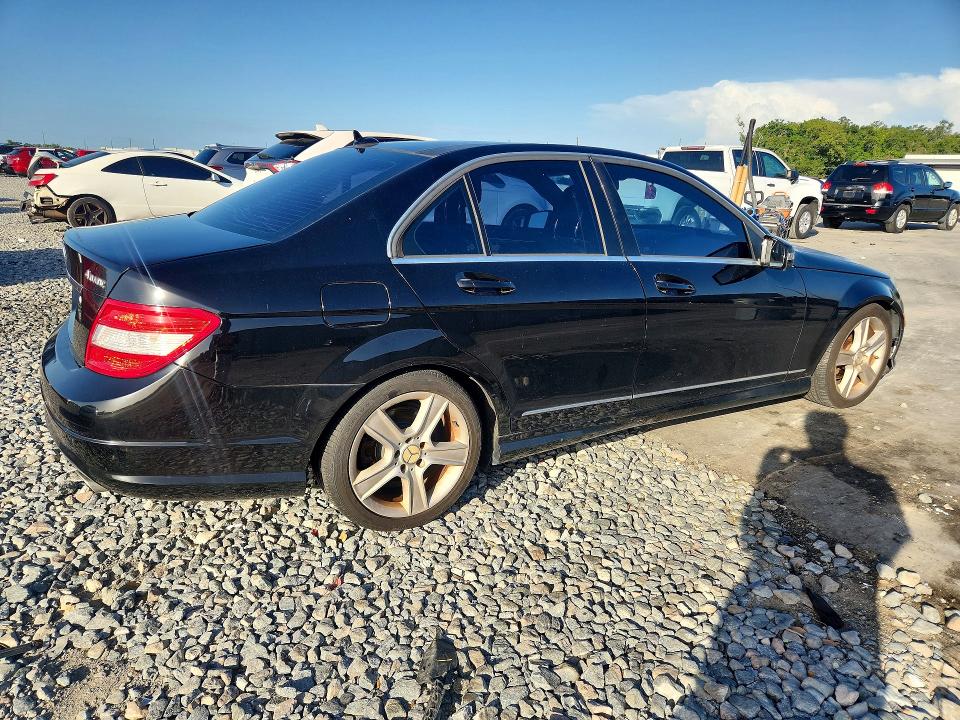 61566116 :رقم المزاد ، WDDGF8BB7AF424452 vin ، 2010 Mercedes-benz C مزاد بيع