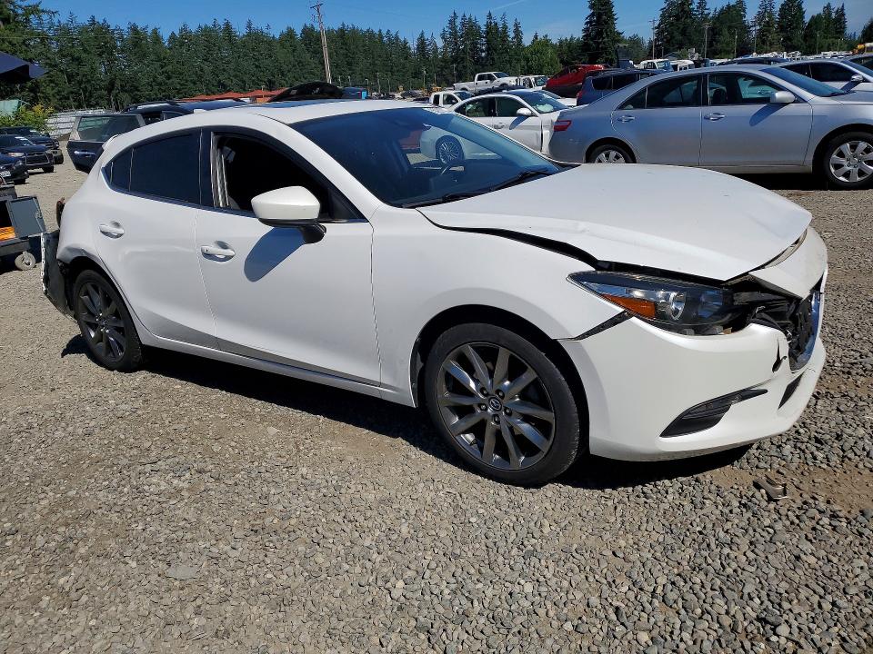 2018 Mazda 3 მანქანა იყიდება აუქციონზე, vin: 3MZBN1L32JM268680, აუქციონის ნომერი: 60227496