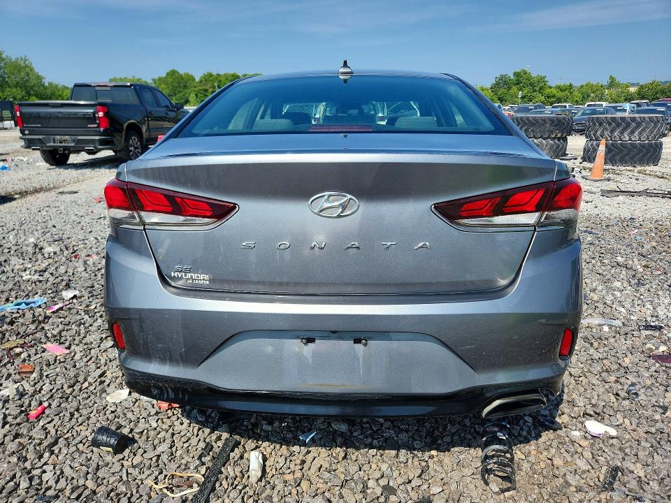 2018 Hyundai Sonata მანქანა იყიდება აუქციონზე, vin: 5NPE24AF8JH682284, აუქციონის ნომერი: 59318156