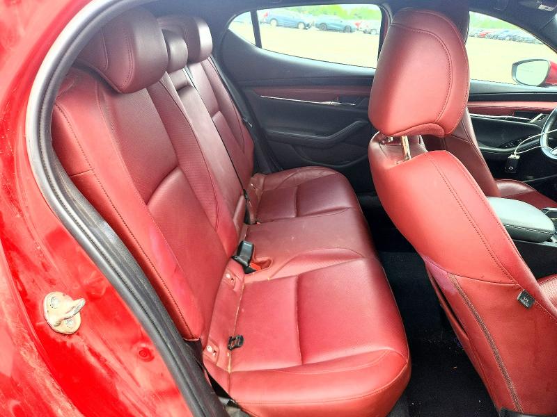 59817846 :رقم المزاد ، JM1BPBNM0K1132670 vin ، 2019 Mazda 3 مزاد بيع