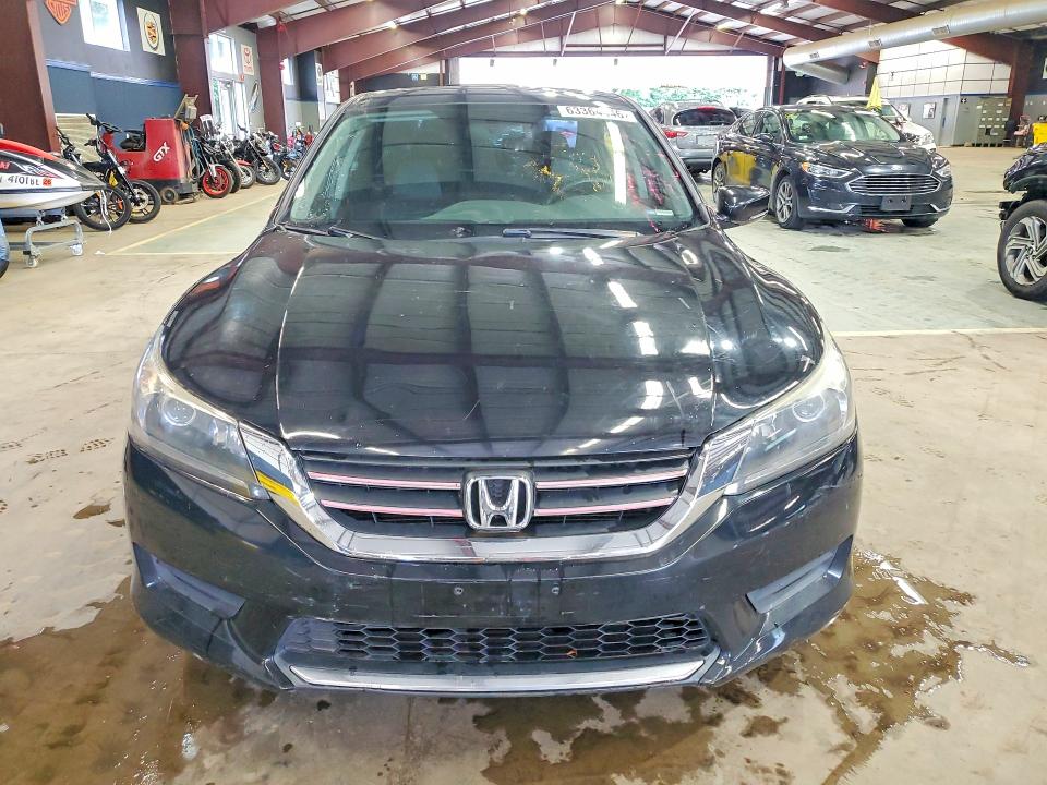 63364446 :رقم المزاد ، 1HGCR2F31FA131328 vin ، 2015 Honda Accord مزاد بيع