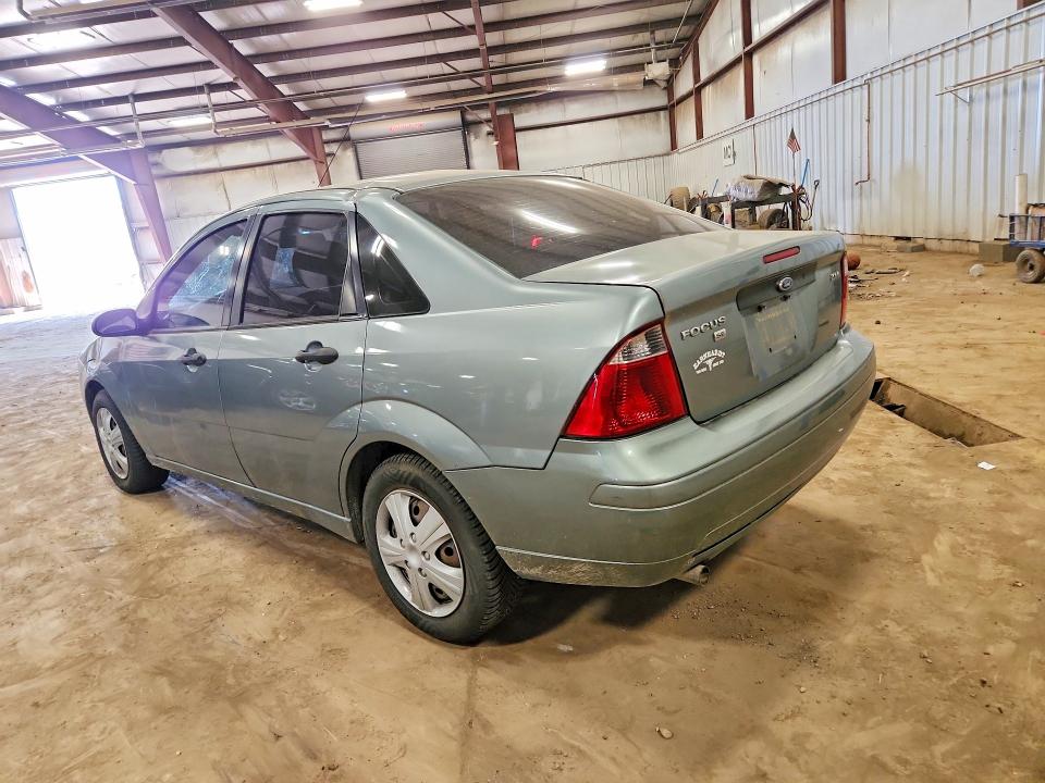 61738646 :رقم المزاد ، 1FAFP34N45W138857 vin ، 2005 Ford Focus مزاد بيع