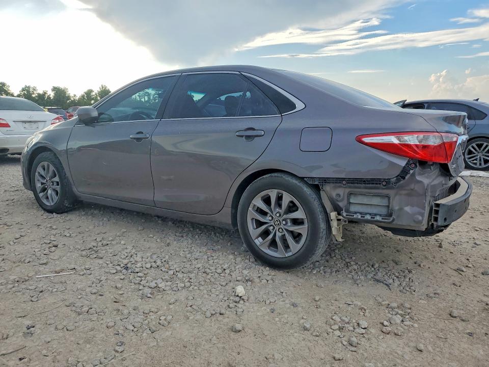 60074526 :رقم المزاد ، 4T1BF1FKXHU666918 vin ، 2017 Toyota Camry مزاد بيع