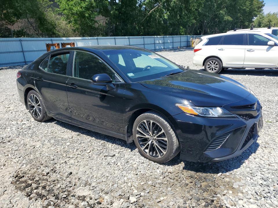 Продаж на аукціоні авто 2018 Toyota Camry, vin: 4T1B11HK0JU624596, номер лоту: 61678906
