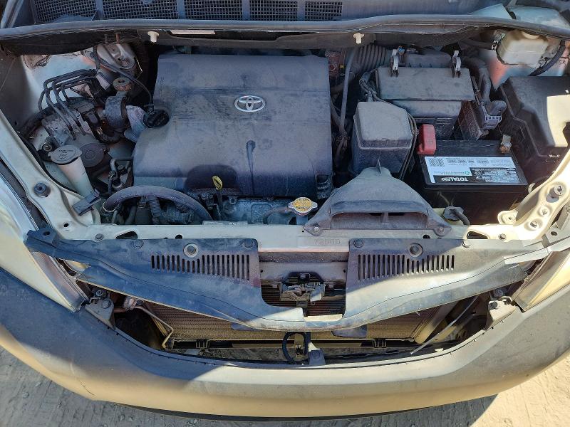Продажа на аукционе авто 2015 Toyota Sienna, vin: 5TDZK3DC2FS564441, номер лота: 62876106