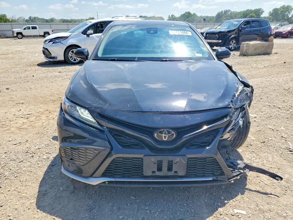 Продажа на аукционе авто 2021 Toyota Camry, vin: 4T1K61AK0MU447788, номер лота: 61121666