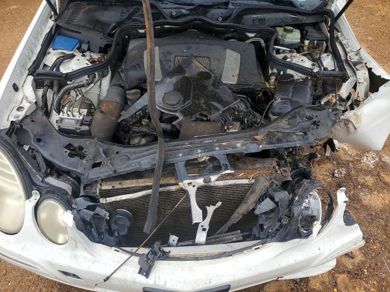 60684216 :رقم المزاد ، WDBUF56X27B034200 vin ، 2007 Mercedes-benz E مزاد بيع