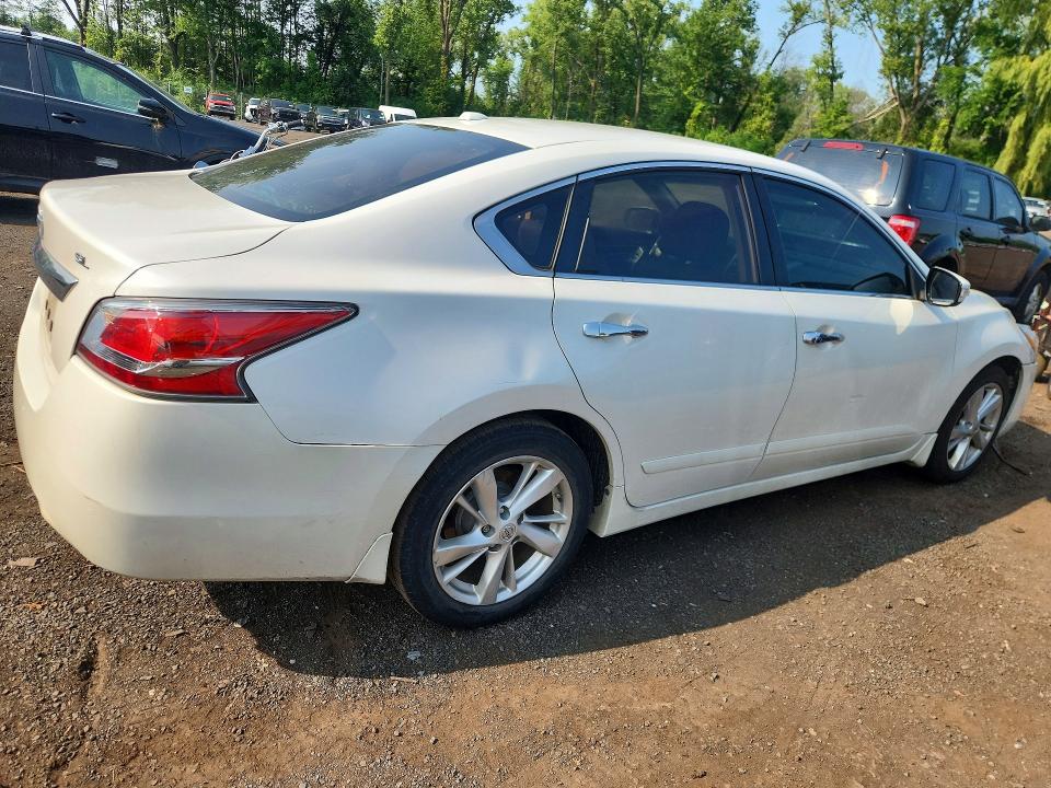 Продажа на аукционе авто 2015 Nissan Altima, vin: 1N4AL3APXFC109796, номер лота: 62006336