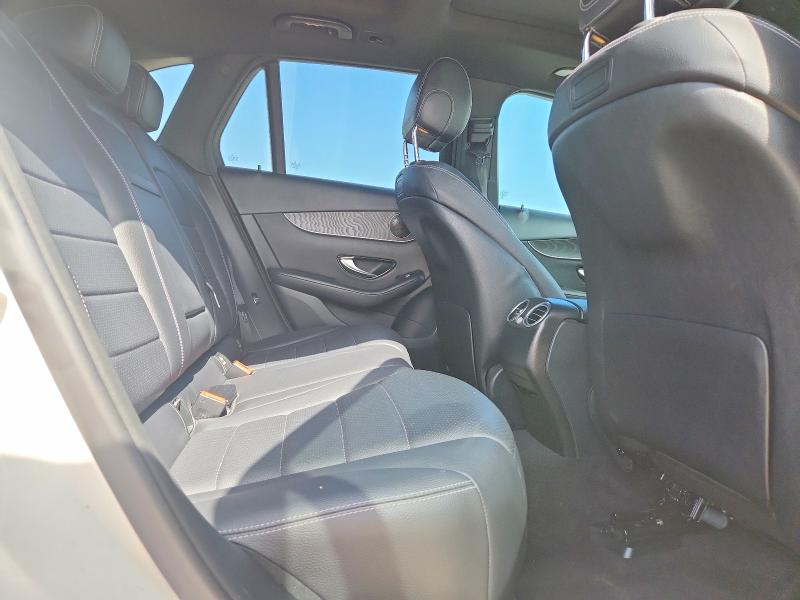 60852006 :رقم المزاد ، WDC0G4JB8JV110716 vin ، 2018 Mercedes-benz Glc مزاد بيع