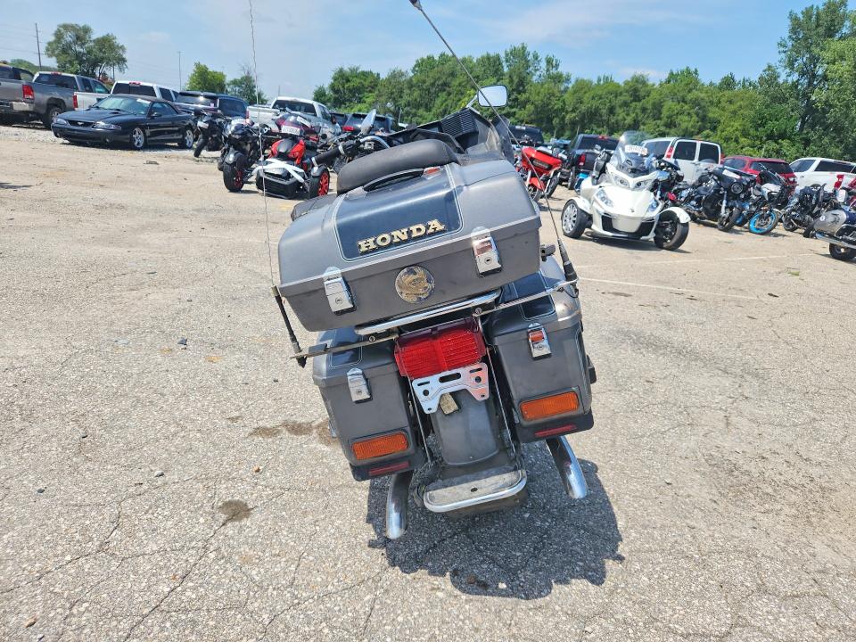 1983 Honda Gl1100 მანქანა იყიდება აუქციონზე, vin: 1HFSC0220DA318463, აუქციონის ნომერი: 61788026