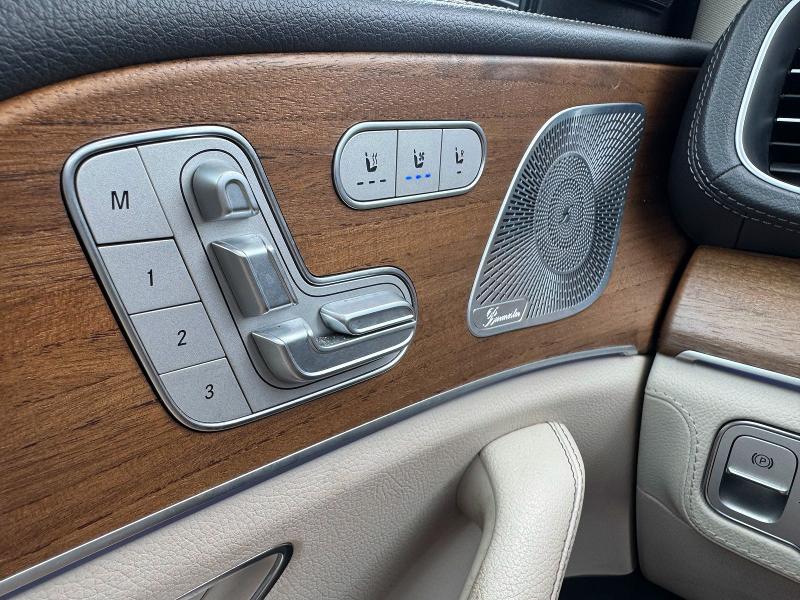 63181886 :رقم المزاد ، 4JGFF5KE1LA104408 vin ، 2020 Mercedes-benz Gls مزاد بيع