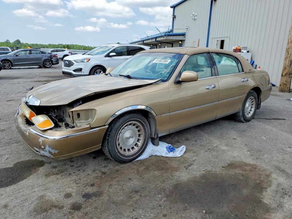 Продаж на аукціоні авто 1998 Lincoln Town Car, vin: 1LNFM81W0WY692993, номер лоту: 61982386
