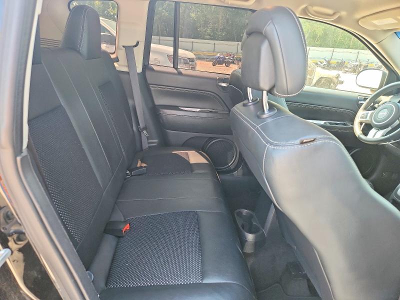 61228206 :رقم المزاد ، 1C4NJDEB0HD191556 vin ، 2017 Jeep Compass مزاد بيع