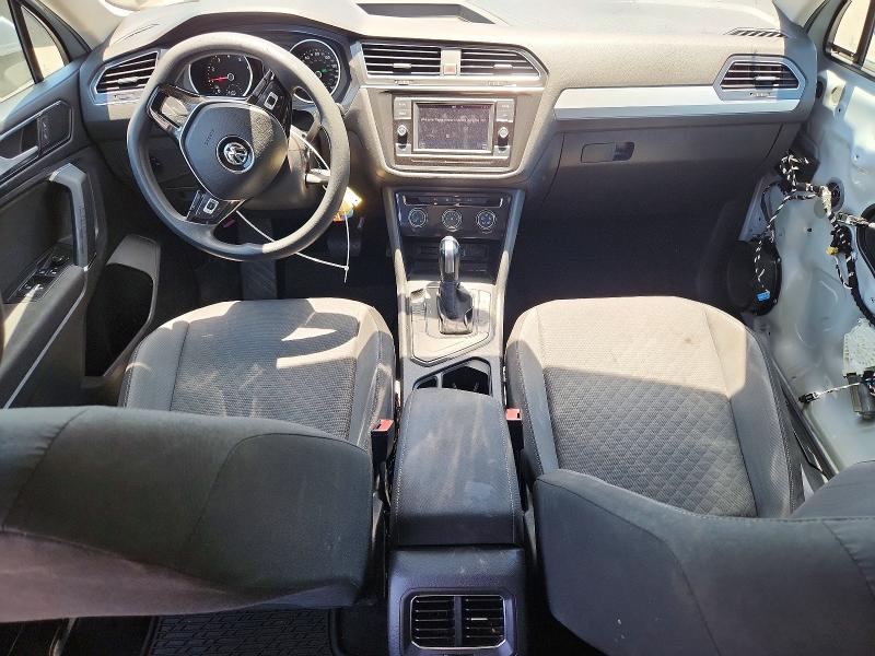 60778076 :رقم المزاد ، 3VV1B7AX0JM208236 vin ، 2018 Volkswagen Tiguan مزاد بيع