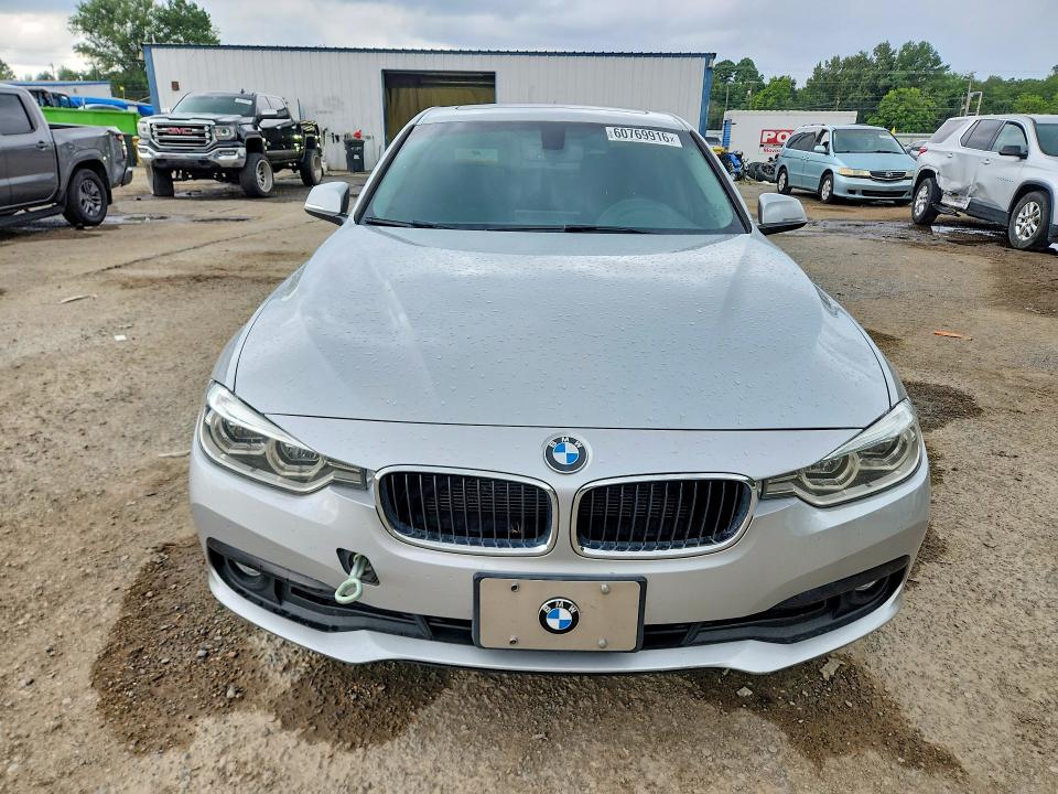 2018 Bmw 320 მანქანა იყიდება აუქციონზე, vin: WBA8A9C58JAD26992, აუქციონის ნომერი: 60769916