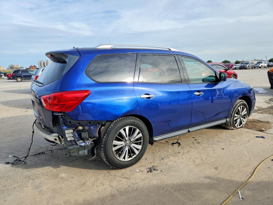 Продажа на аукционе авто 2018 Nissan Pathfinder, vin: 5N1DR2MN5JC603692, номер лота: 60415156