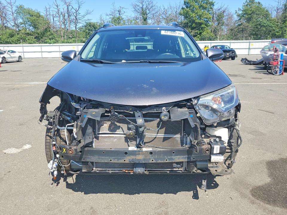 2017 Toyota Rav4 Hybrid მანქანა იყიდება აუქციონზე, vin: JTMRJREV5HD121334, აუქციონის ნომერი: 62108216