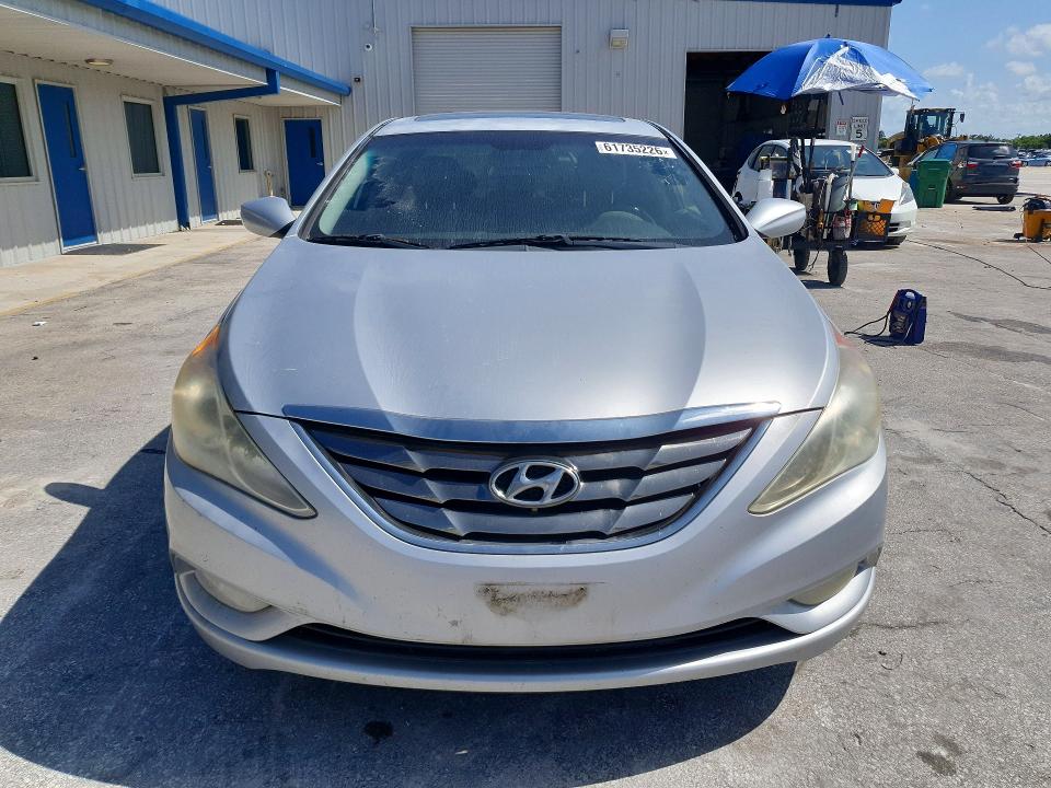 61735226 :رقم المزاد ، 5NPEC4AC7BH277778 vin ، 2011 Hyundai Sonata مزاد بيع