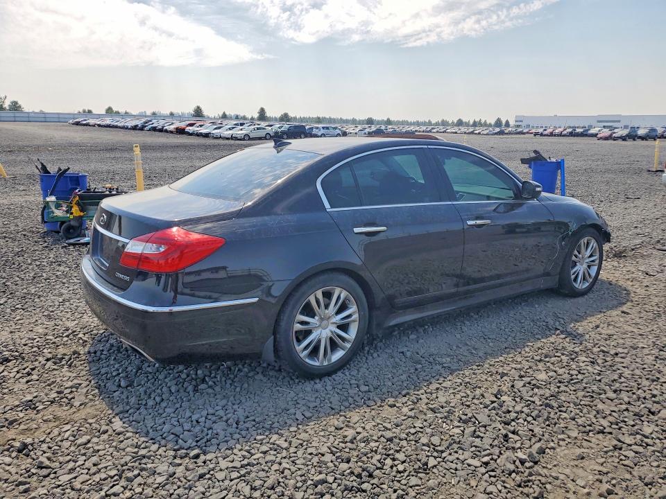 Продажа на аукционе авто 2013 Hyundai Genesis, vin: KMHGC4DD8DU247609, номер лота: 56636046