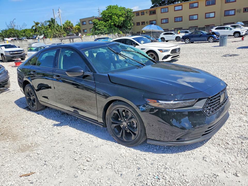 2025 Honda Accord მანქანა იყიდება აუქციონზე, vin: 1HGCY1F45SA064099, აუქციონის ნომერი: 62351036