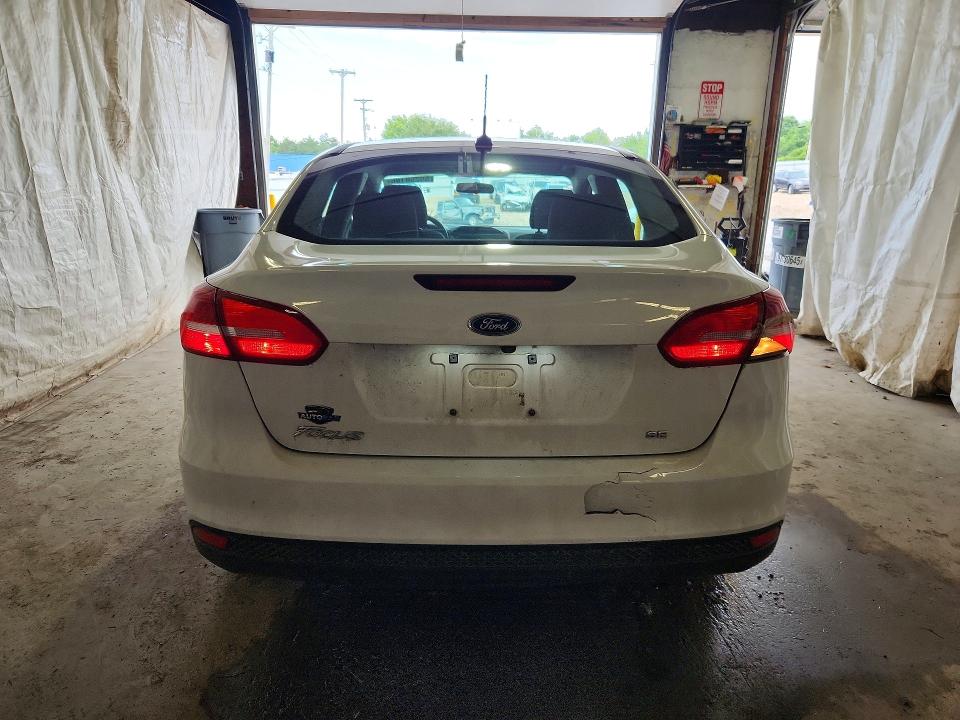 59258186 :رقم المزاد ، 1FADP3F21JL239814 vin ، 2018 Ford Focus مزاد بيع