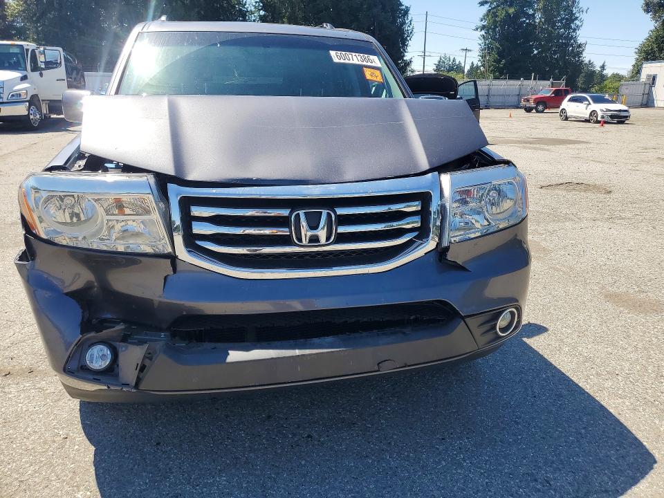 60071386 :رقم المزاد ، 5FNYF4H57FB018207 vin ، 2015 Honda Pilot مزاد بيع