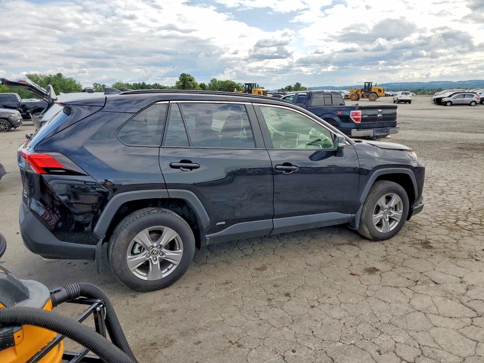 Продажа на аукционе авто 2025 Toyota Rav4, vin: JTMRWRFV6SJ062254, номер лота: 63107866
