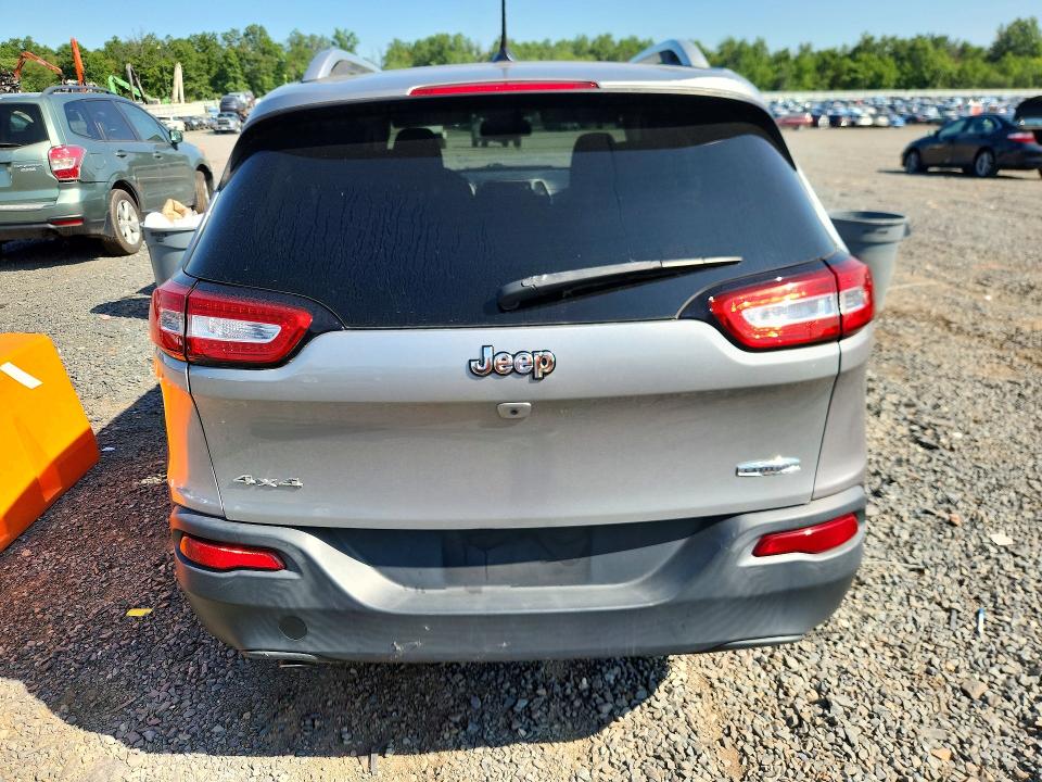 62392806 :رقم المزاد ، 1C4PJMCB3FW734542 vin ، 2015 Jeep Cherokee مزاد بيع