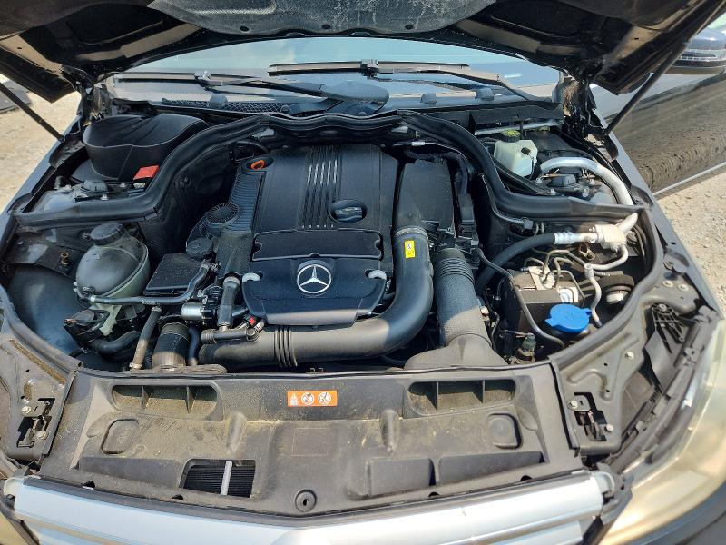 Продажа на аукционе авто 2012 Mercedes-benz C, vin: WDDGF4HB3CA609467, номер лота: 62231726