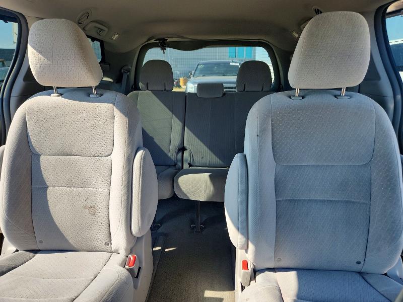 61426906 :رقم المزاد ، 5TDJK3DC8FS112409 vin ، 2015 Toyota Sienna Le مزاد بيع