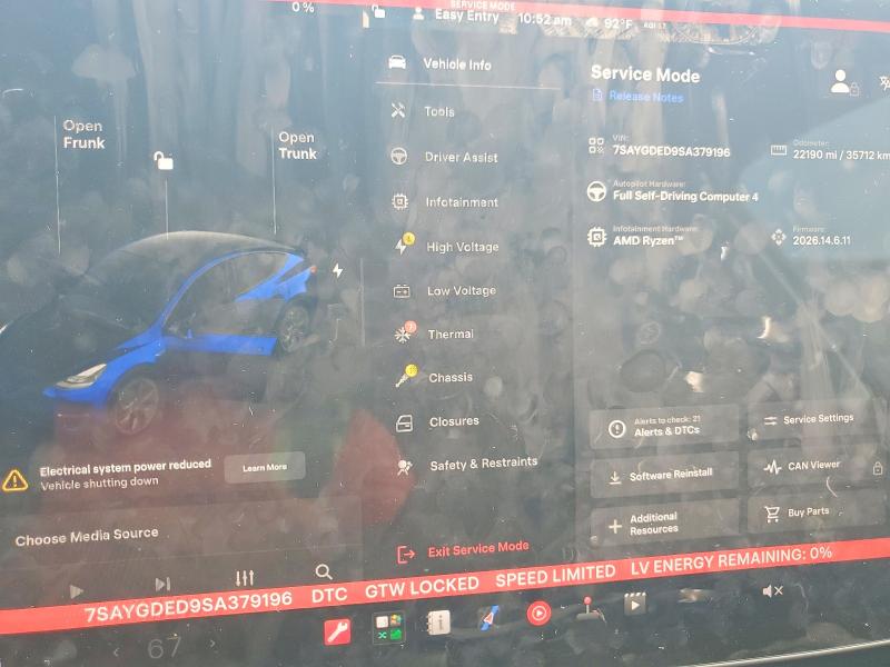61679086 :رقم المزاد ، 7SAYGDED9SA379196 vin ، 2025 Tesla Model Y مزاد بيع