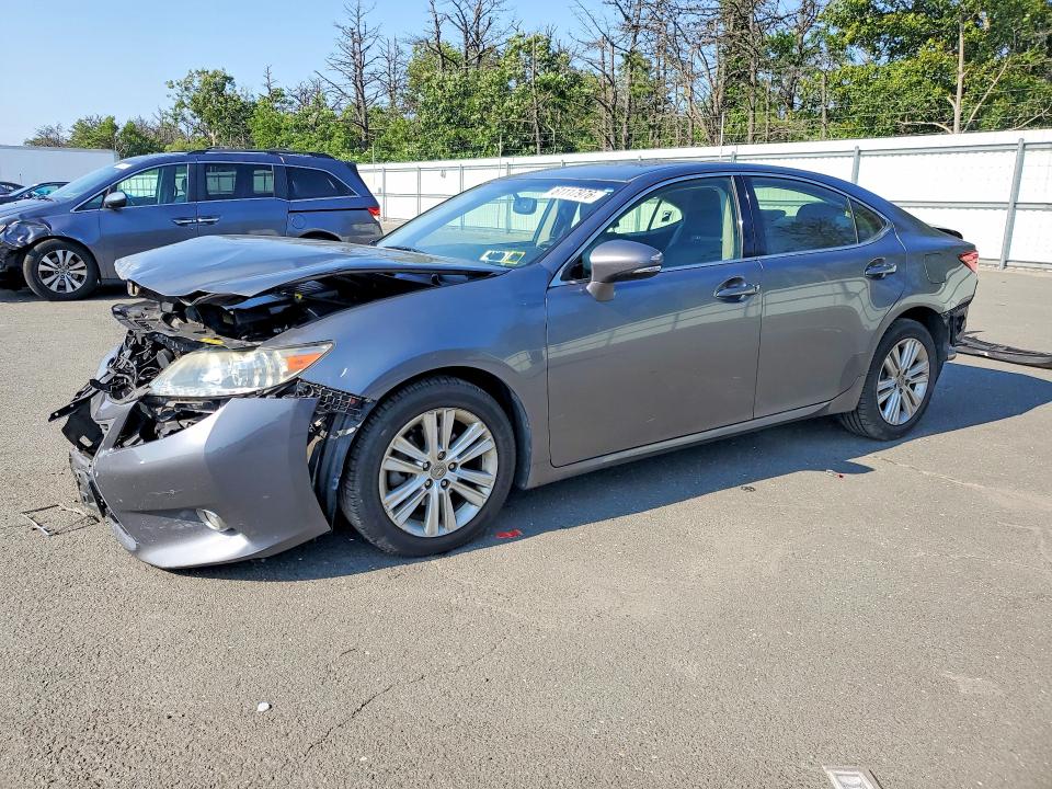 61117976 :رقم المزاد ، JTHBK1GG9D2083500 vin ، 2013 Lexus Es مزاد بيع