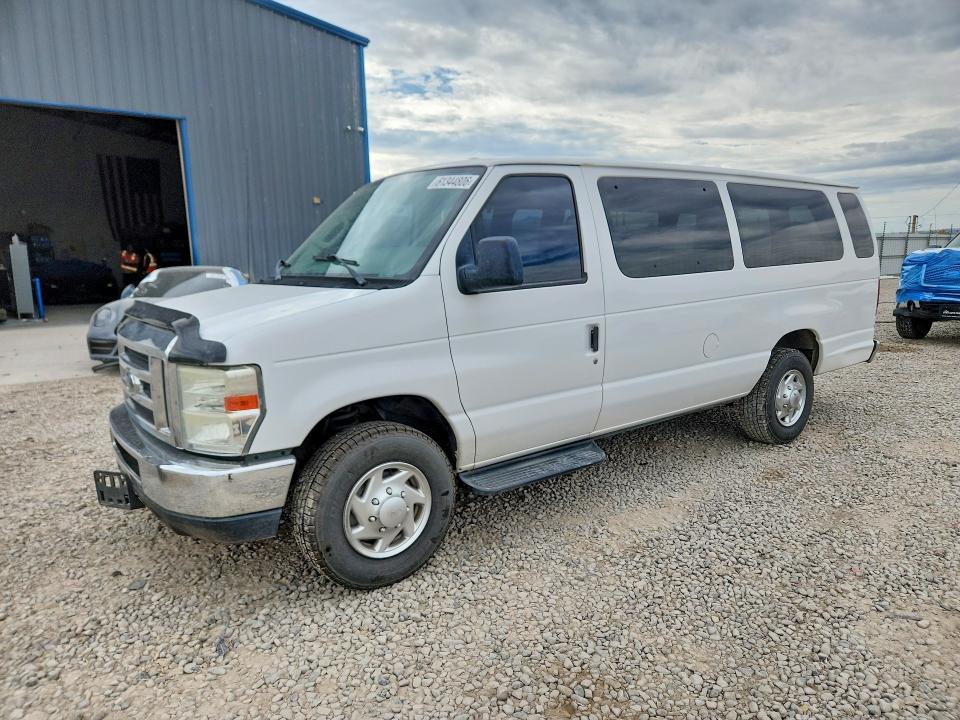 61344806 :رقم المزاد ، 1FDSS3BL4ADA11522 vin ، 2010 Ford Econoline مزاد بيع