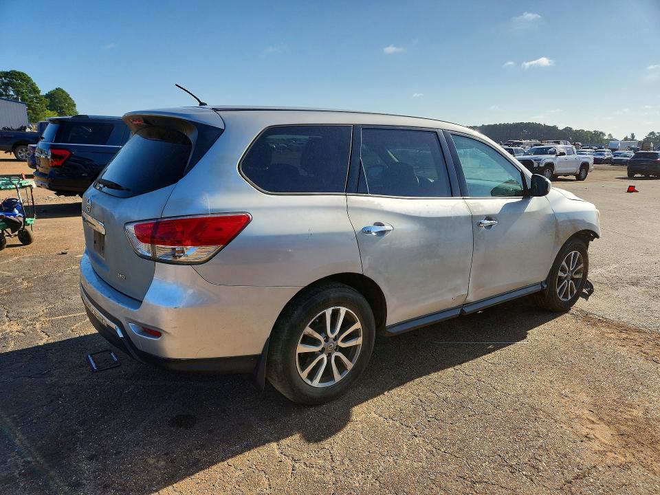 Продажа на аукционе авто 2015 Nissan Pathfinder, vin: 5N1AR2MM7FC641684, номер лота: 62647406