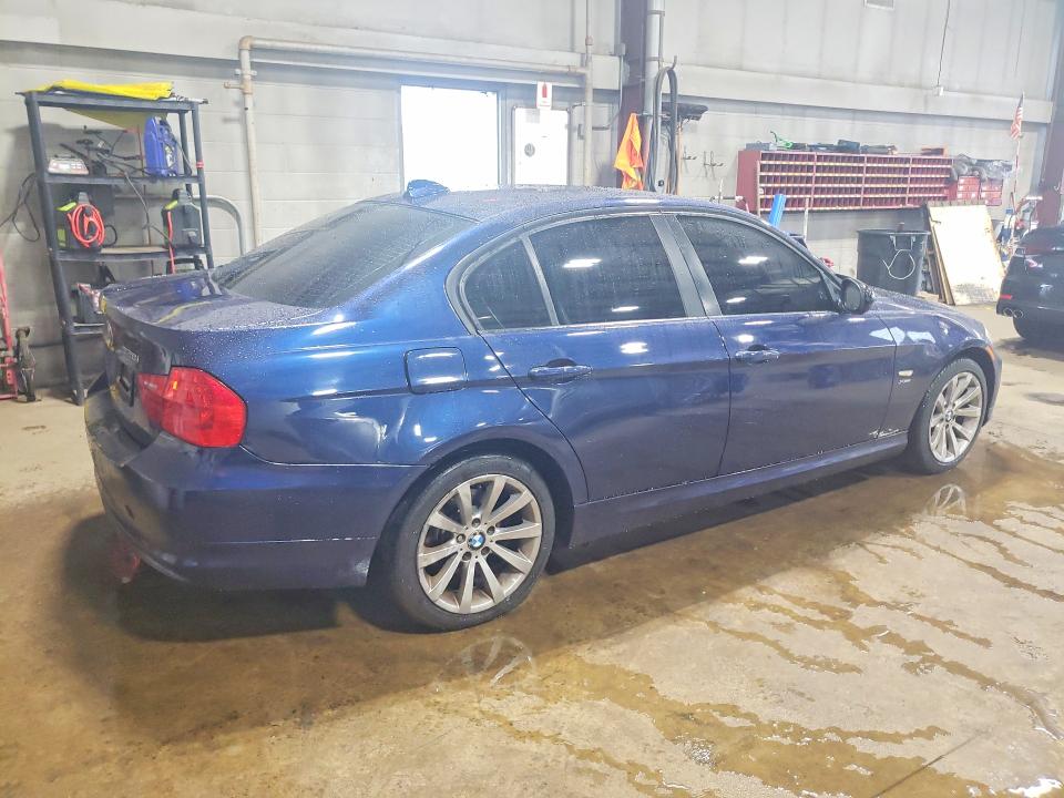62874626 :رقم المزاد ، WBAPK7C53BA819099 vin ، 2011 Bmw 328 مزاد بيع