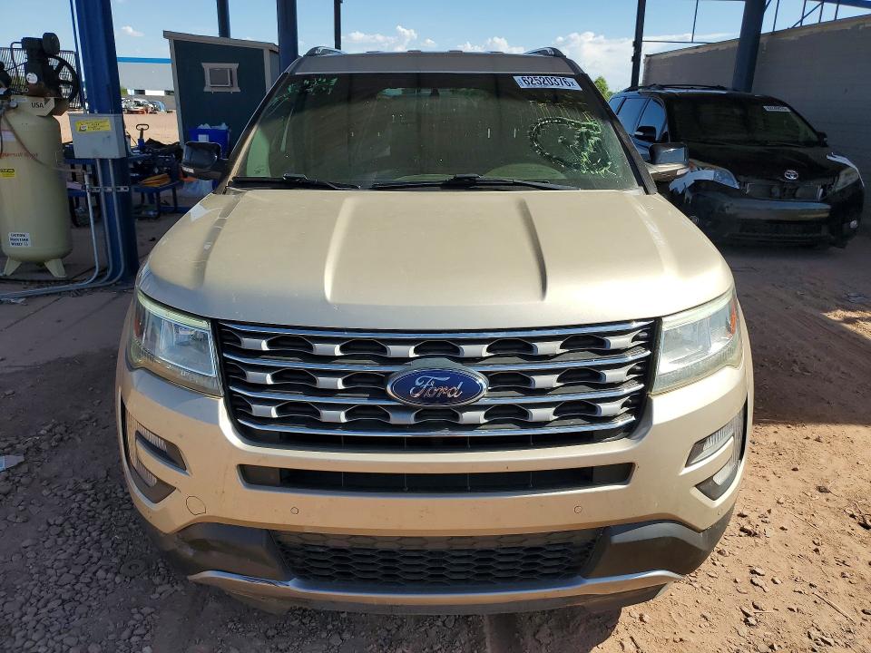 62520376 :رقم المزاد ، 1FM5K8D87HGC47982 vin ، 2017 Ford Explor Xlt مزاد بيع
