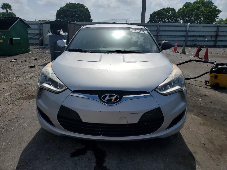 2015 Hyundai Veloster მანქანა იყიდება აუქციონზე, vin: KMHTC6AD1FU228546, აუქციონის ნომერი: 60804436