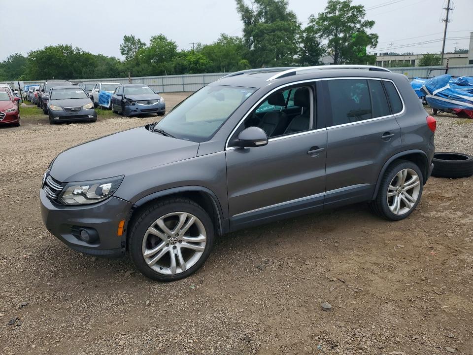 2012 Volkswagen Tiguan მანქანა იყიდება აუქციონზე, vin: WVGBV7AX5CW000443, აუქციონის ნომერი: 61869606