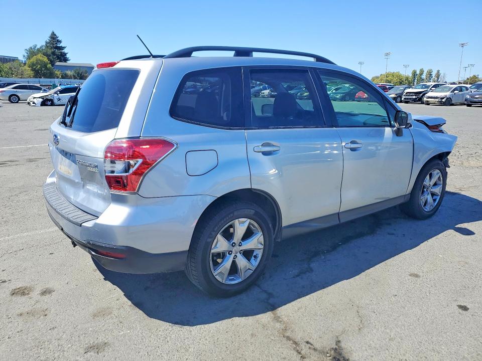 2014 Subaru Forester მანქანა იყიდება აუქციონზე, vin: JF2SJAEC0EH460865, აუქციონის ნომერი: 60179516